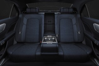 Rhapsody: 2017 Lincoln Black Label theme for Continental 